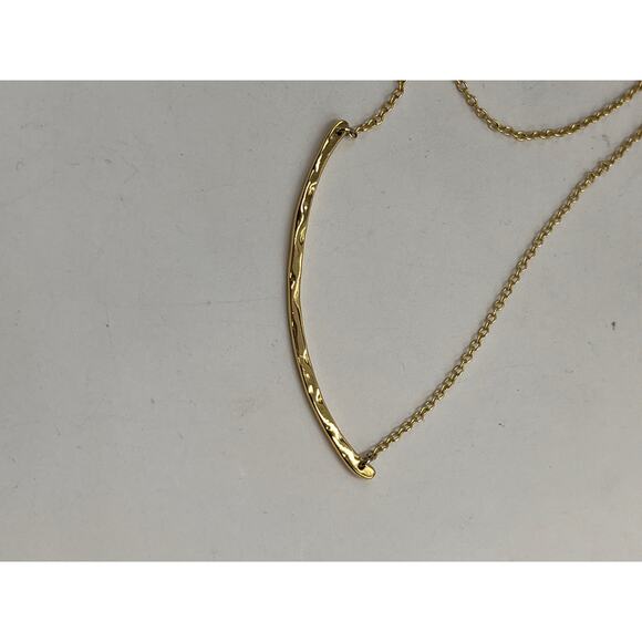Gorjana Gold Filled Curved Hammered Pendant Chain Layering Minimalist Necklace - Picture 7 of 9